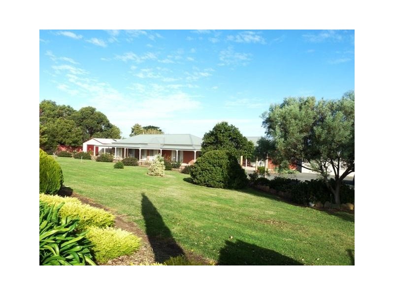 35 Hopkins Falls Road, Panmure VIC 3265