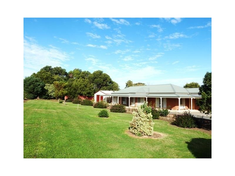 35 Hopkins Falls Road, Panmure VIC 3265