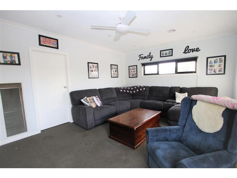 8 Laverock Road, Warrnambool VIC 3280