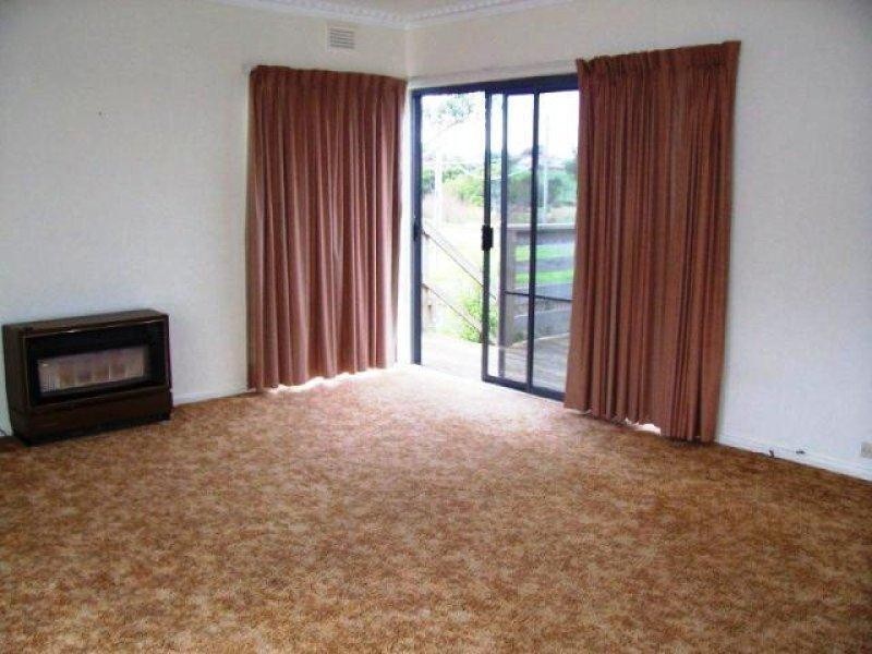 321 Henty Highway, Portland VIC 3305