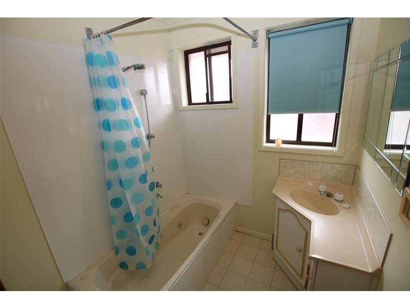 1/1 Kingfisher Grove, Warrnambool VIC 3280