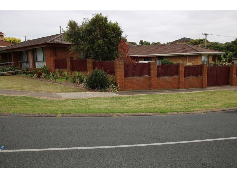 1/1 Kingfisher Grove, Warrnambool VIC 3280