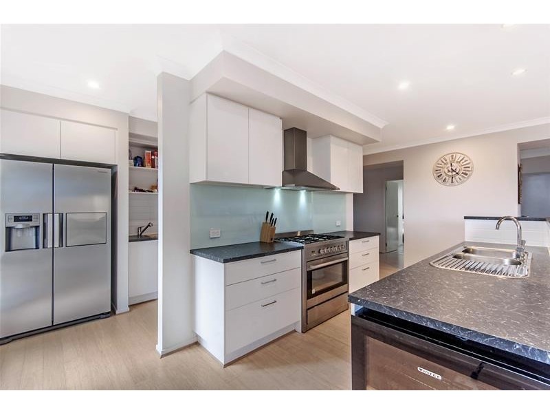 50 Sommerville Boulevard, Warrnambool VIC 3280