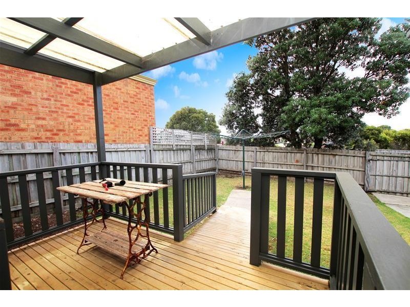 2 Halladale  Place, Warrnambool VIC 3280