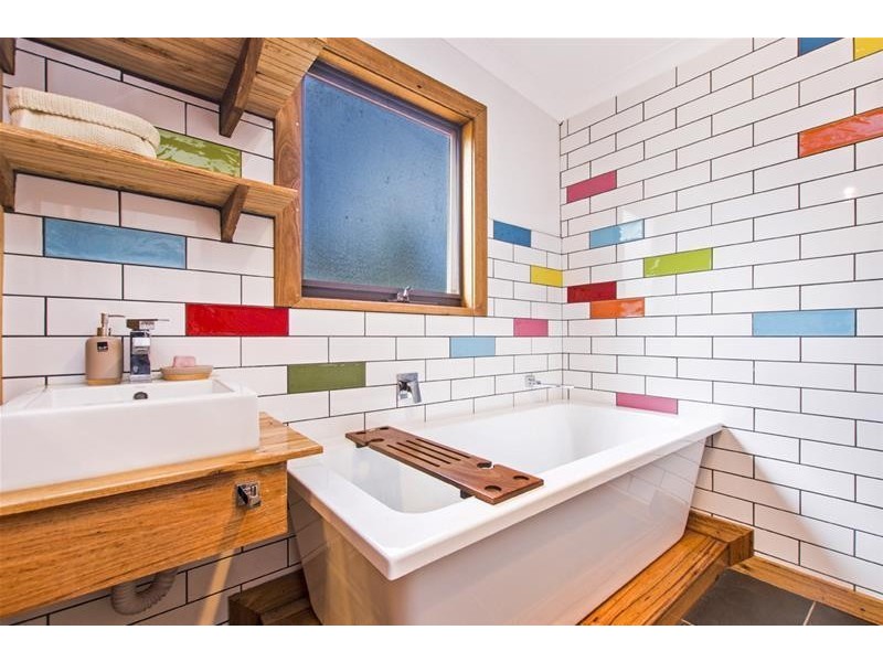 13 Irvings Lane, Koroit VIC 3282