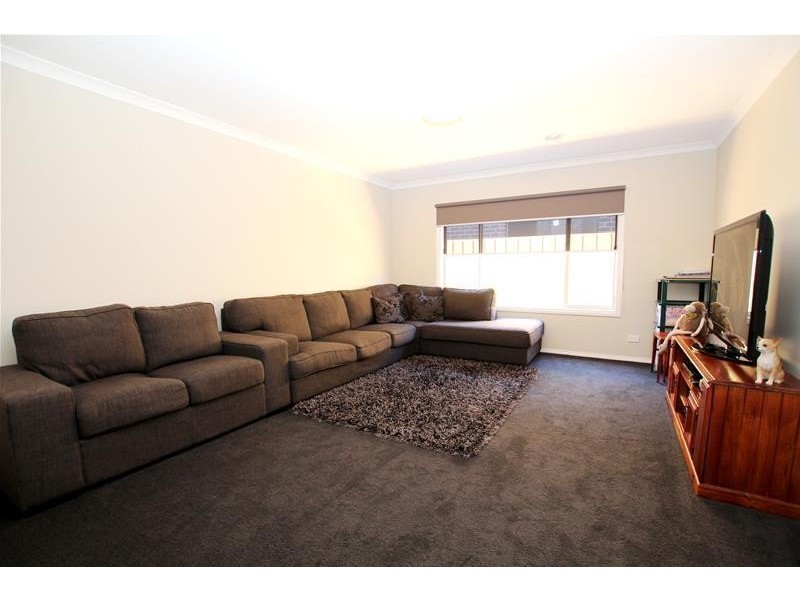 12 McGinness Way, Warrnambool VIC 3280