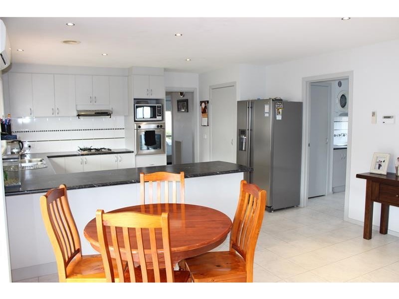 2 Renoir Drive, Warrnambool VIC 3280