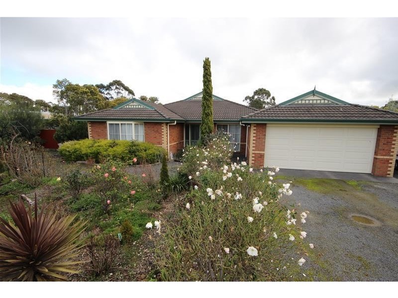 15 Edward Street, Cobden VIC 3266