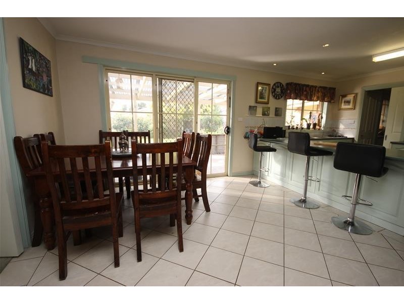 15 Edward Street, Cobden VIC 3266