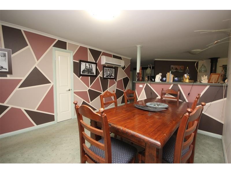 15 Edward Street, Cobden VIC 3266