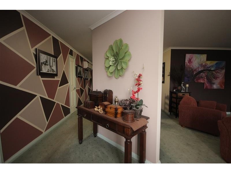 15 Edward Street, Cobden VIC 3266