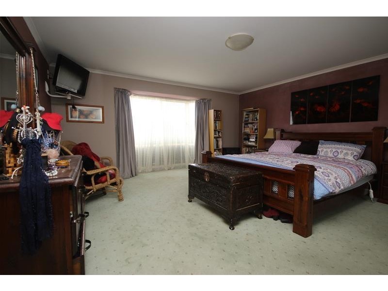 15 Edward Street, Cobden VIC 3266