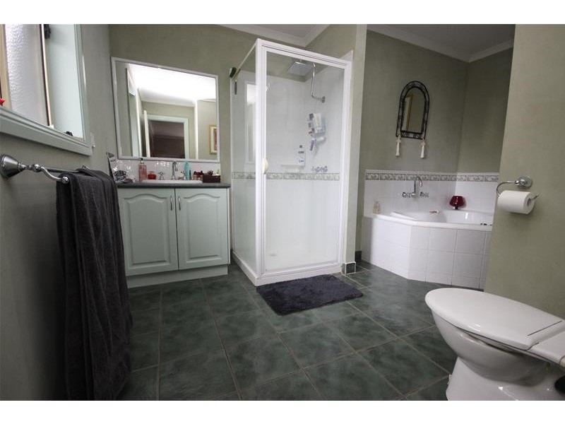 15 Edward Street, Cobden VIC 3266