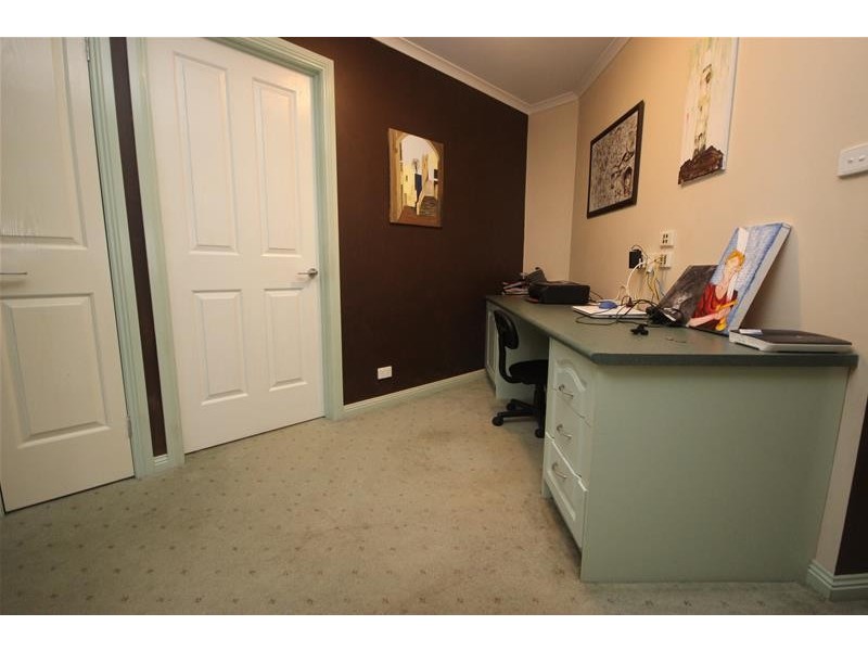 15 Edward Street, Cobden VIC 3266