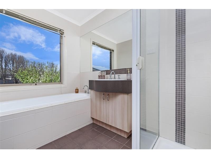 53 Dobson Way, Warrnambool VIC 3280