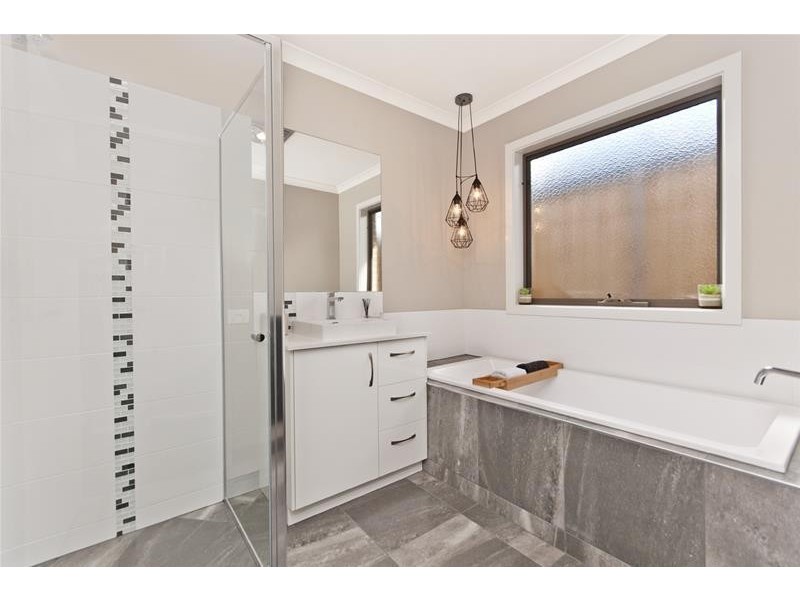 7 Penfold Drive, Warrnambool VIC 3280