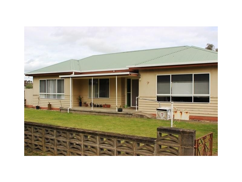 7 Kerr Street, Mortlake VIC 3272