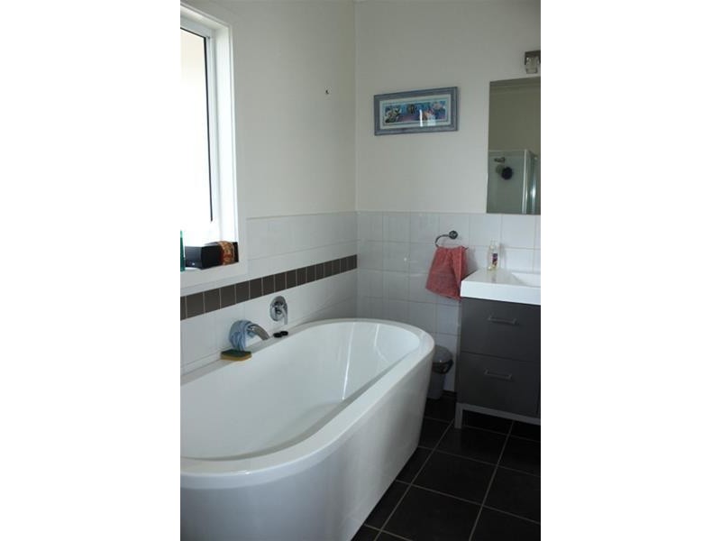 7 Kerr Street, Mortlake VIC 3272