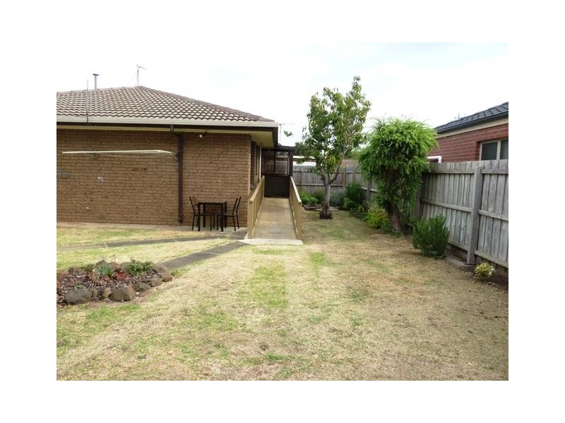 2/4 Carmel Drive, Warrnambool VIC 3280