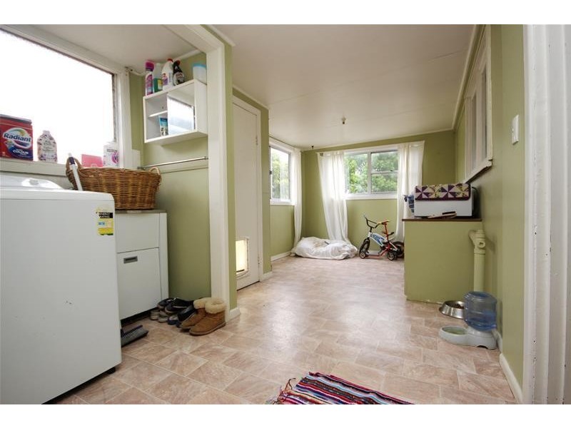 17 Estcourt Street, Terang VIC 3264