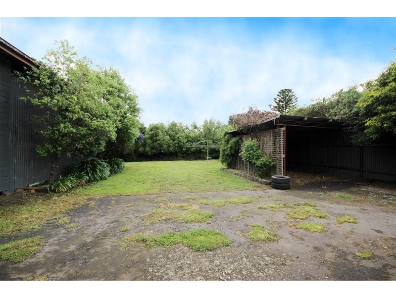 17 Estcourt Street, Terang VIC 3264