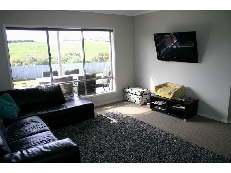 64 Merrivale Drive, Warrnambool VIC 3280