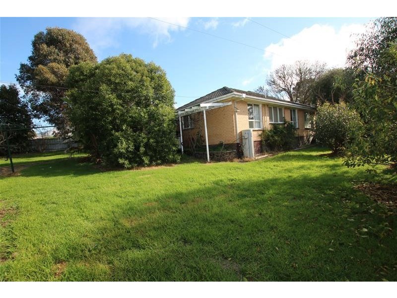 38 Heckfield Street, Macarthur VIC 3286