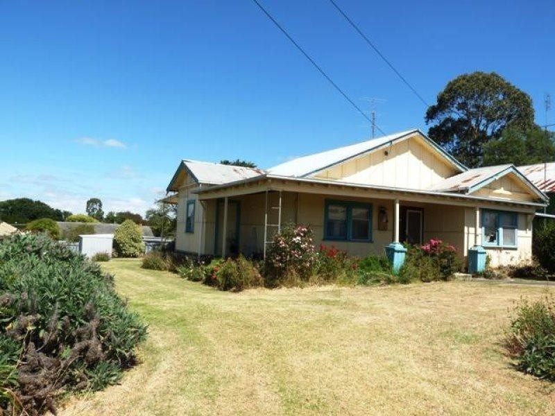 15 Smith Street, Cobden VIC 3266