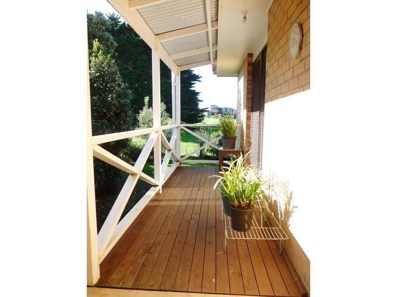 2 Waggs Lane, Mortlake VIC 3272