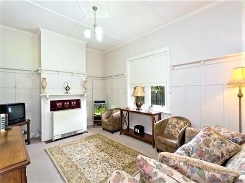 41 Mackinnons Bridge Road, Noorat VIC 3265