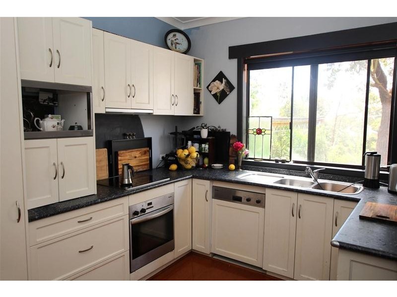 144 Baynes Street, Terang VIC 3264