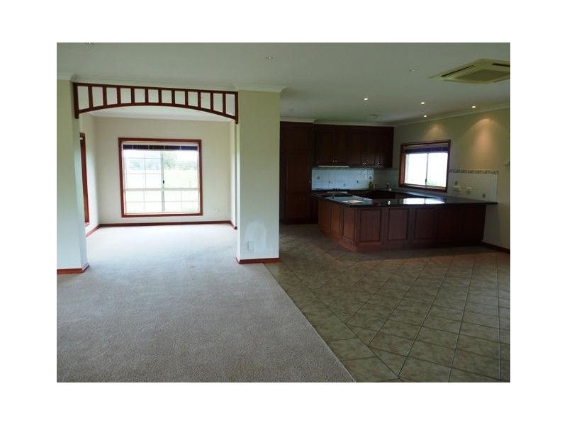 57 MacKinnons Bridge Road, Noorat VIC 3265