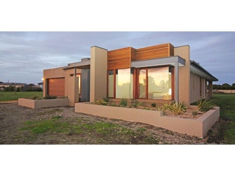 298 Southern Cross Road, Illowa VIC 3282