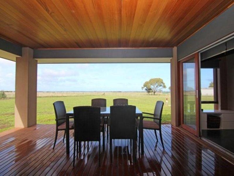 298 Southern Cross Road, Illowa VIC 3282