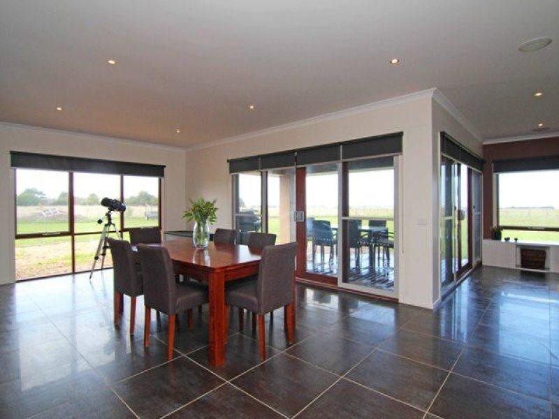 298 Southern Cross Road, Illowa VIC 3282