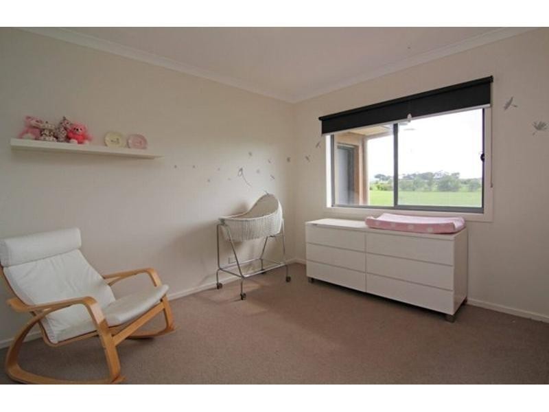 298 Southern Cross Road, Illowa VIC 3282