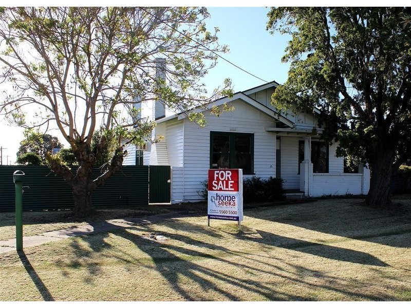 25 Burke Street, Mortlake VIC 3272