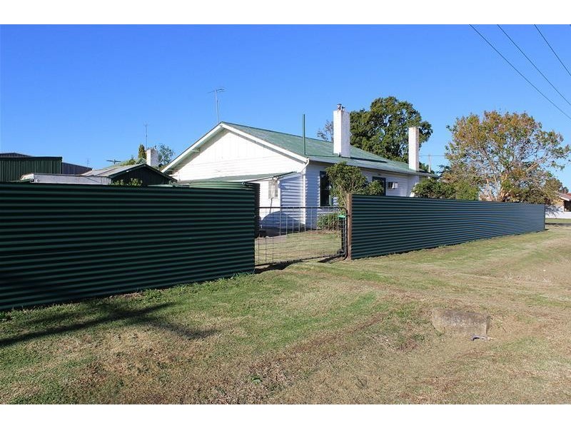 25 Burke Street, Mortlake VIC 3272