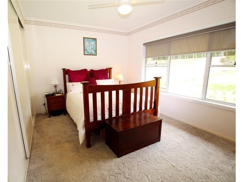 17 Ziegler Parade, Allansford VIC 3277