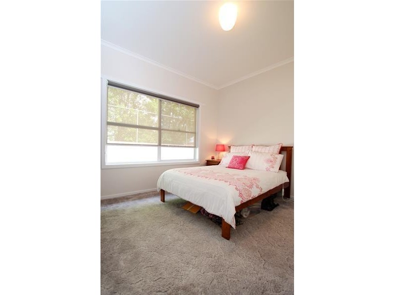 17 Ziegler Parade, Allansford VIC 3277