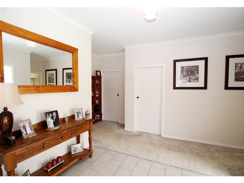 17 Ziegler Parade, Allansford VIC 3277