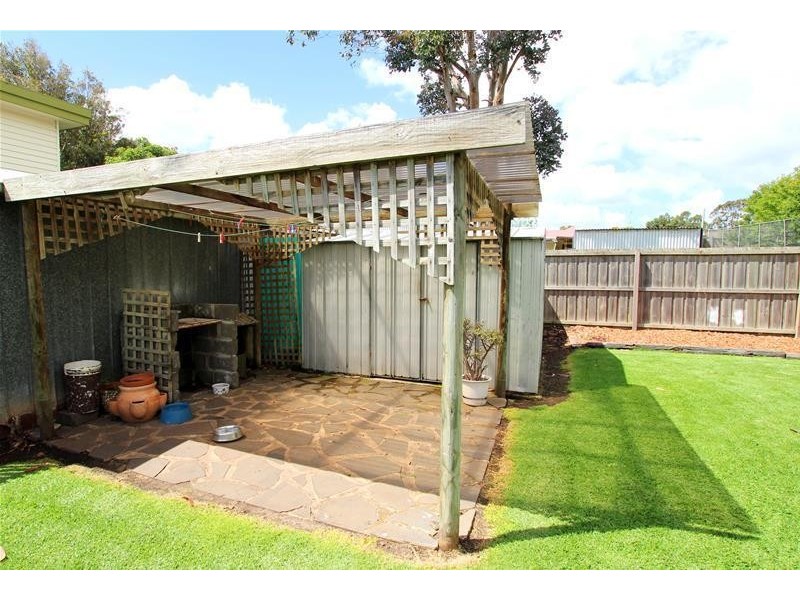 17 Ziegler Parade, Allansford VIC 3277