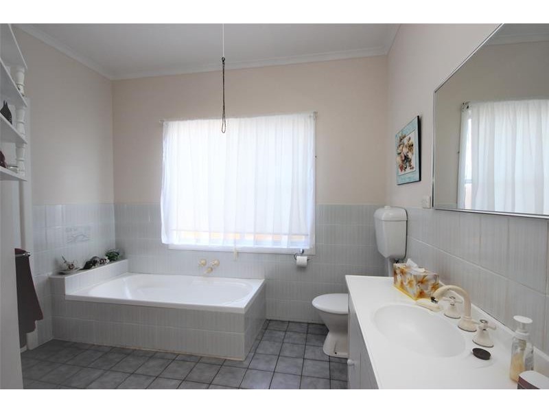 28 Belmore Road, Warrnambool VIC 3280