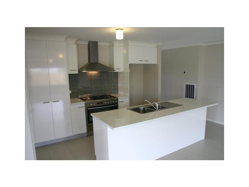 8 De Lemos Court, Warrnambool VIC 3280