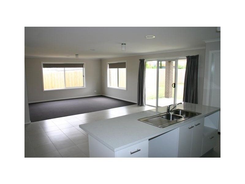 8 De Lemos Court, Warrnambool VIC 3280