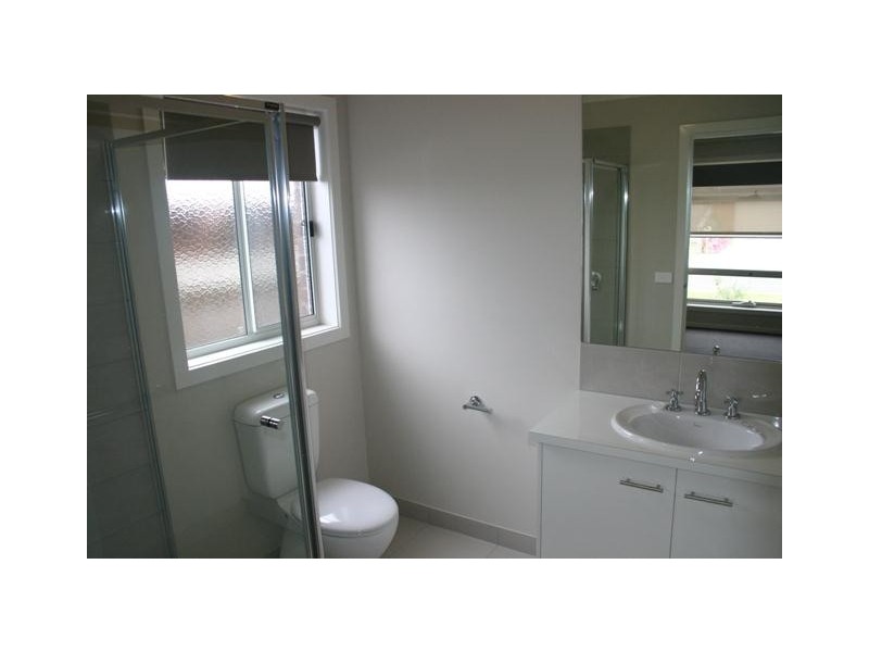 8 De Lemos Court, Warrnambool VIC 3280