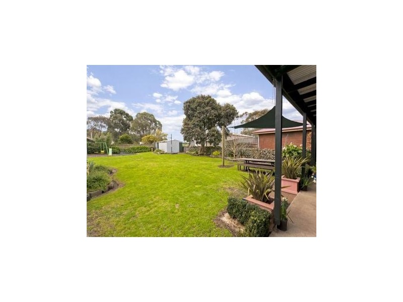 41 Mackinnons Bridge Road, Noorat VIC 3265
