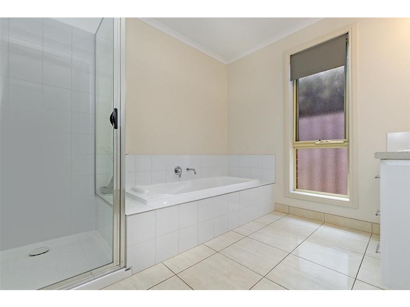 10 Booval Drive, Warrnambool VIC 3280