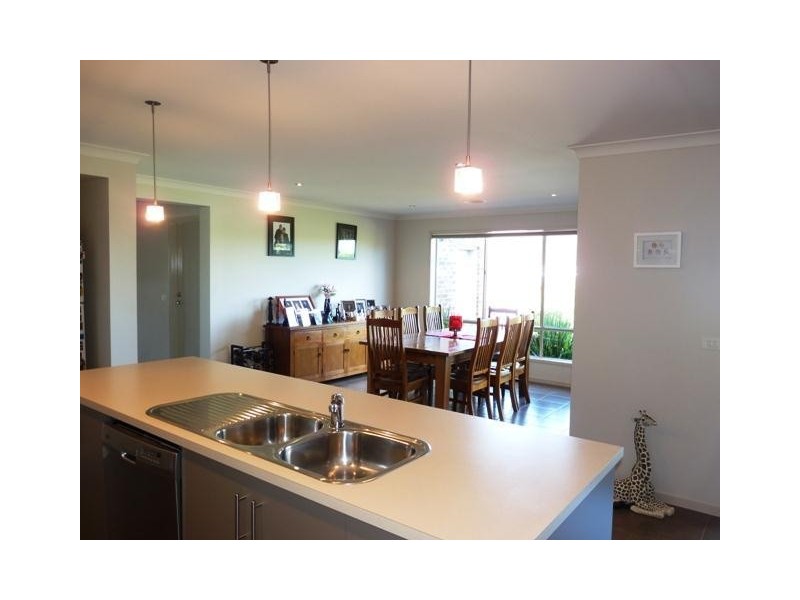 13 Smith Street, Cobden VIC 3266