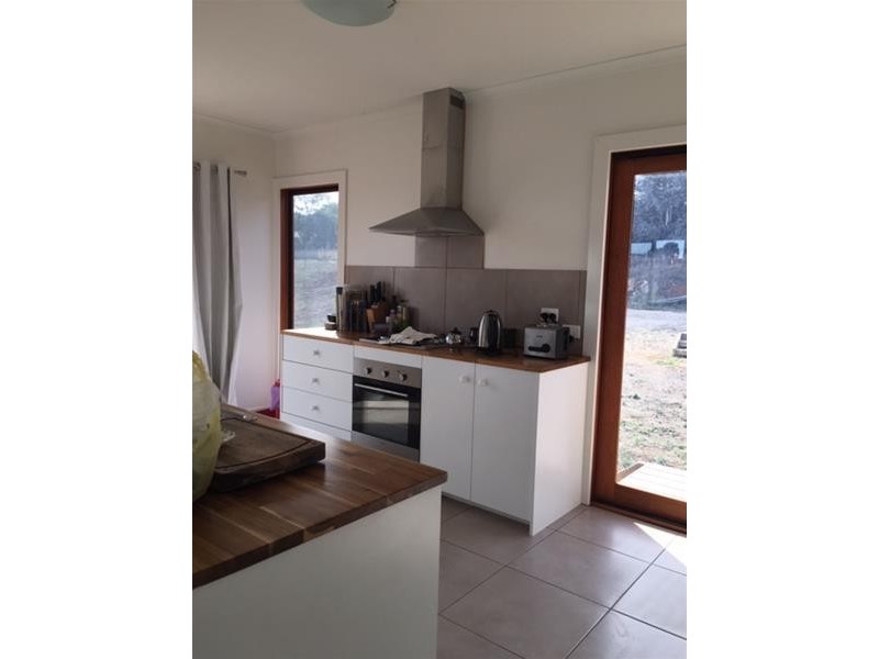 125 Plummers Hill Road, Woodford VIC 3281